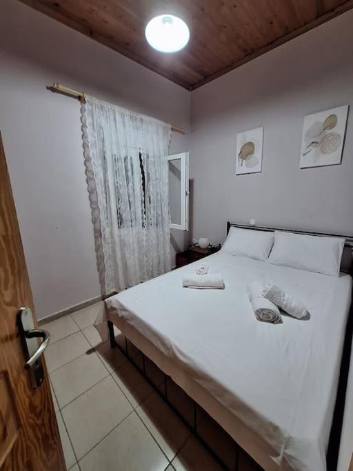 Lovely Guesthouse On The Beach Agia Anna  Buitenkant foto